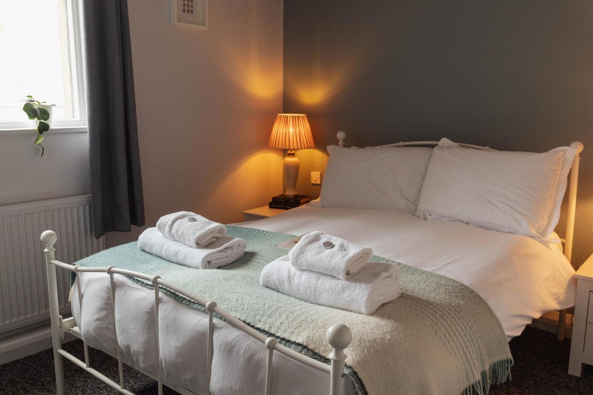 The Devonshire Arms Hotel บาสโลว์ ห้อง รูปภาพ