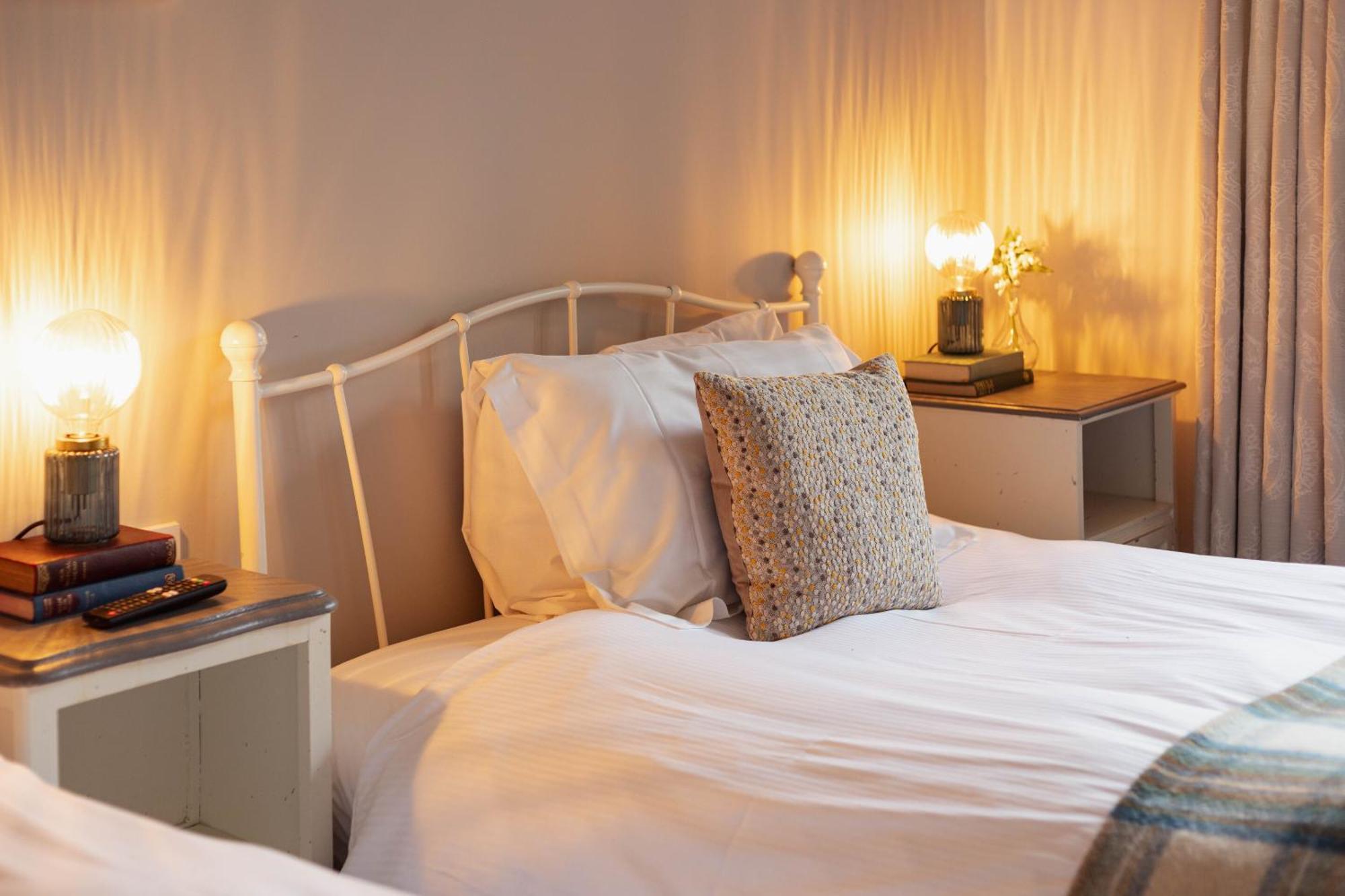 The Devonshire Arms Hotel บาสโลว์ ห้อง รูปภาพ